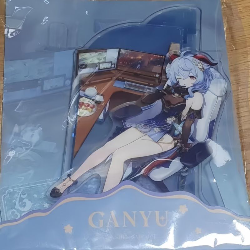 Genshin Impact Ganyu Keqing Co - Desk Setup Decor reseña y precio