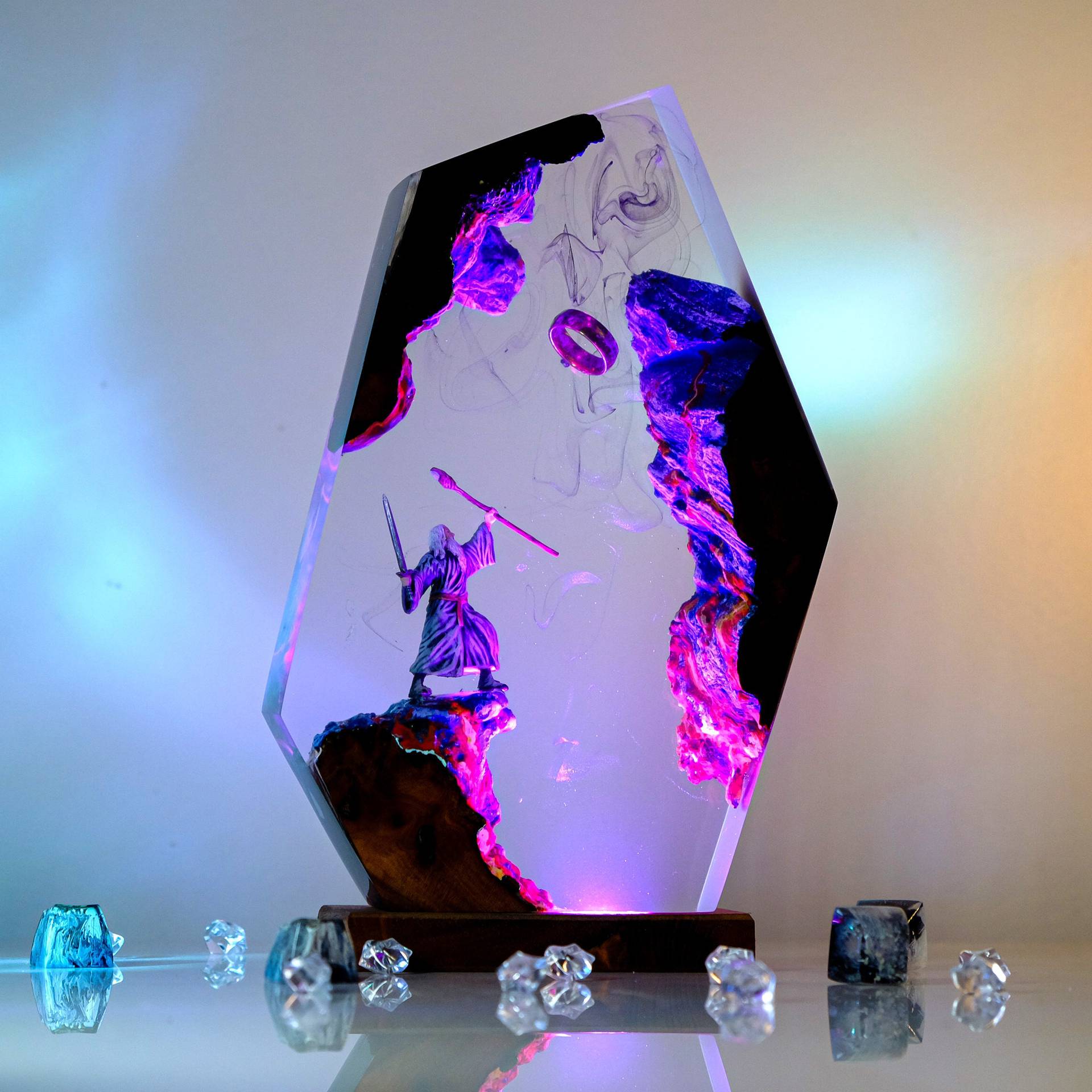 Lámpara de Resina con Figura d - Desk Setup Decor reseña y precio