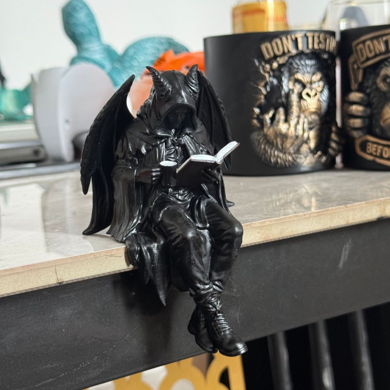 Estatua gótica de demonio leye - Desk Setup Black reseña y precio